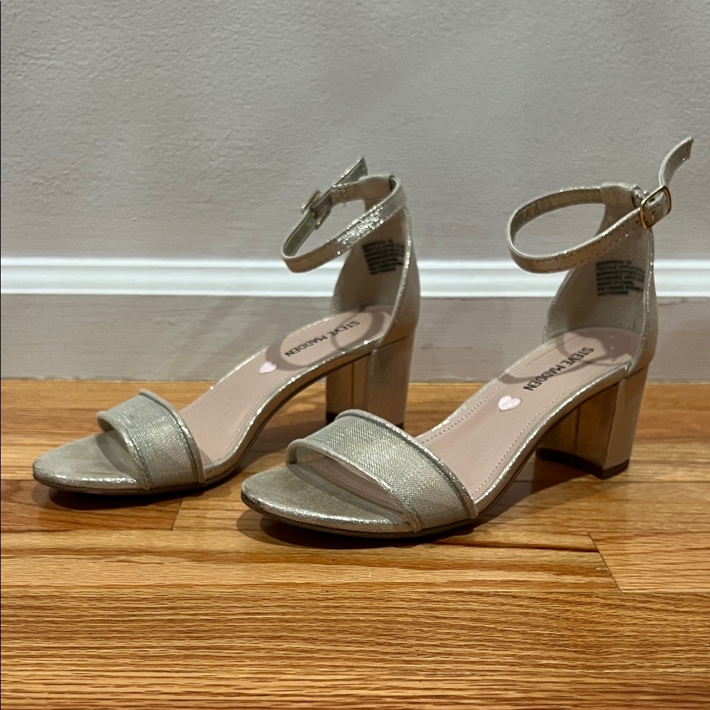 Steve Madden Girls Gold Metallic Ankle-Strap Block Heels Sandals